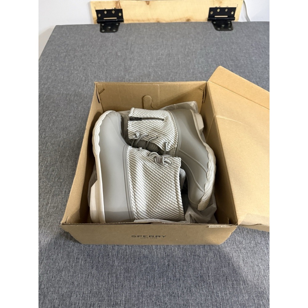 Sperry Saltwater Seersucker Striped Gray/White Lace-Up Ankle Rain Boots 9M